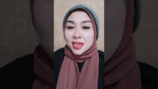 Download lagu cup bibir di kecup berdiri si bulu roma || rita sugiarto || cup cup #shorts mp3 Download lagu cup bibir di kecup berdiri si bulu roma || rita sugiarto || cup cup #shorts mp3