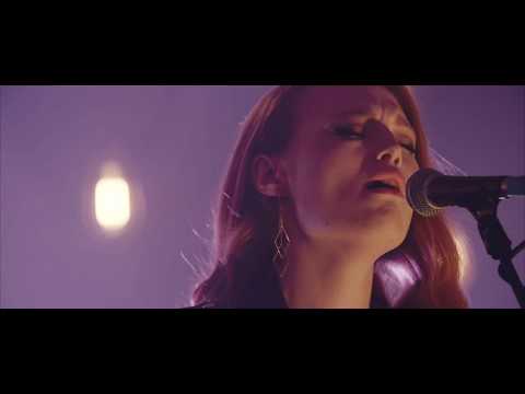 Freya Ridings - Unconditional (Live At St Pancras Old Church)