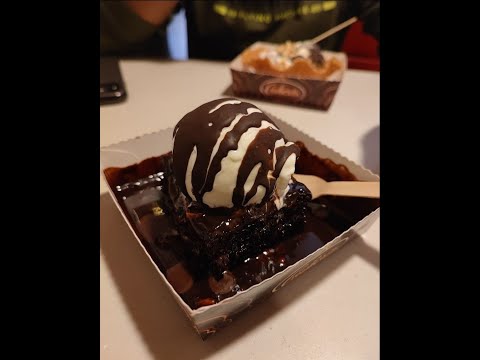 Try this brownie at Creamchills Icecream ,  Vasant Vihar, Thane West, #relatedtofoodandtravel