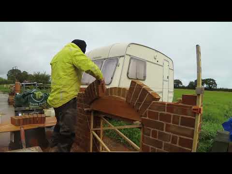 the fine art of brickwork - 2 Segmental Arch - Construction