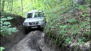 preview picture of video 'Львів-Винники, Чортові скелі Nissan Patrol Y61 Wagon'
