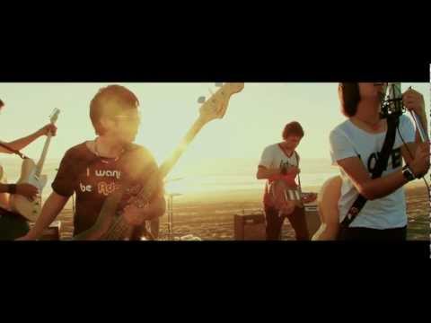 The Fernandos - Algo tiene que cambiar