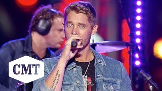 Brooks &amp; Dunn, Brett Young Perform “Ain’t Nothing ‘Bout You” | CMT Crossroads