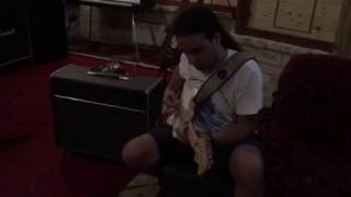 Video thumbnail for Stratocaster + Carlsbro Scorpion with 2 x Audax F30 P12 speakers by Power Jimi
