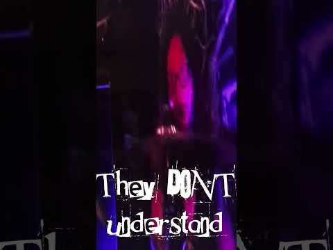 Overgrown Throne - Instantly Vaporized