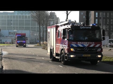 FULLHOUSE Brandweer IJsbrand 13-2131 + 13-2161 met spoed naar een Parkeergarage Brand in Amsterdam