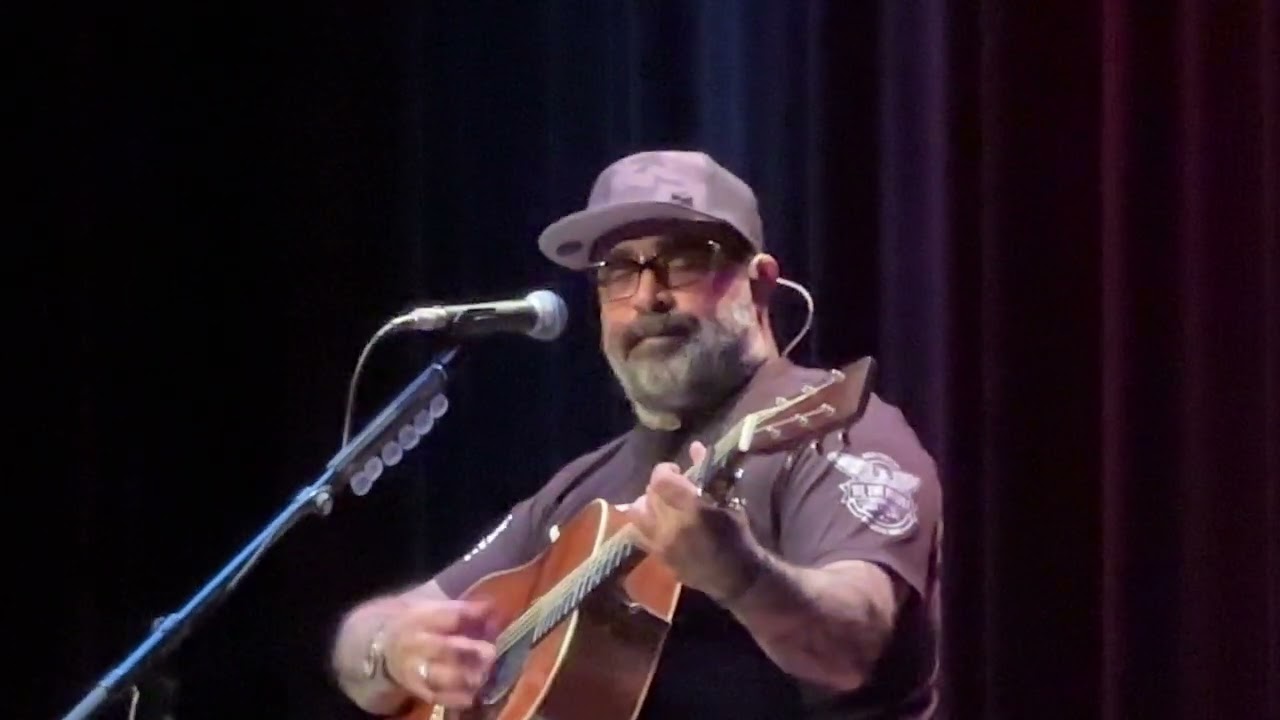 Epic Night in Saginaw: Aaron Lewis Ignites the Crowd with Patriotic 'Sinner' Intro - August 10, 2024