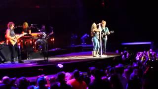 Bon Jovi - Who Says You Can&#39;t Go Home w/Morgen Sherwood - Mohegan Sun - Blizzard show 2-9-13