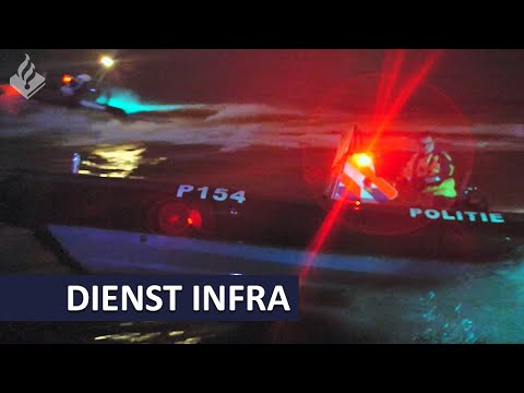 Politie | Nachtoefening op het water | Dienst Infra |