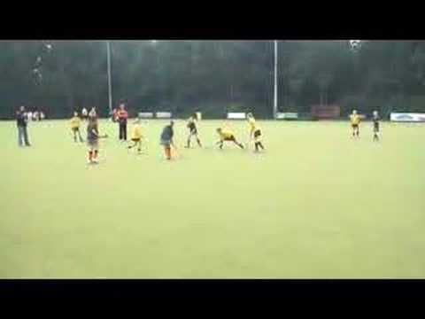 Meiden E1 tegen Barendrecht