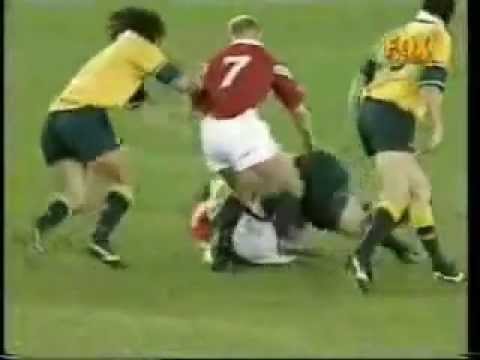 Nathan Grey smashes Brian O'Driscoll - Lions tour 2001