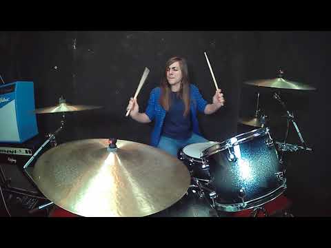 Use somebody - Kings of leon - drum cover by Leire Colomo