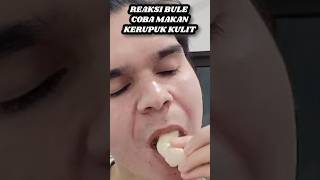 Download lagu REACTION OF FOREIGNERS TRYING EATING SKIN CRACKERS FOR THE FIRST TIME IN INDONESIA mp3