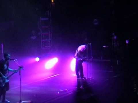Blink 182 - 20 - Stockholm Syndrome (Live From Wembley Arena, London 2004)