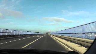 preview picture of video 'Insel Rügen: Autofahrt über die Rügenbrücke nach Berlin. Drive over the Rügen bridge to Berlin'
