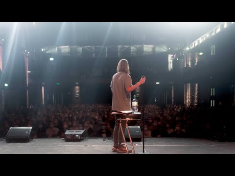 Hazel glaubt an Verschwörungstheorie