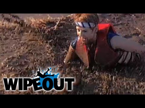 Mother Vs. Daughter | Wipeout HD