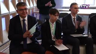 Видео
