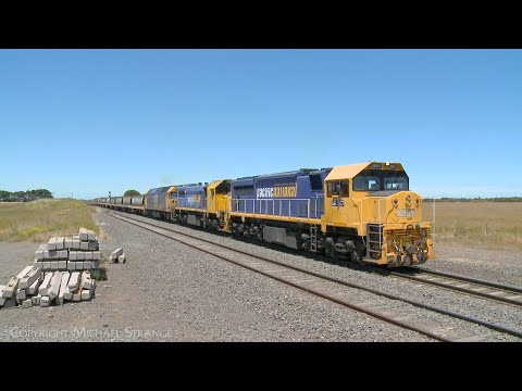 7735V Pacific National Grain Train With XR557 X50 BL27 (10/12/2022) - PoathTV Australian Railways