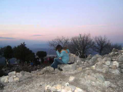 HVALA KRALJICE MIRA - Marijana Zovko.WMV