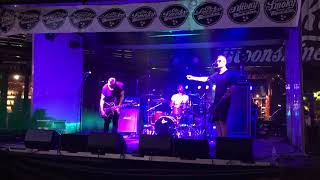 EVE 6 - Superhero Girl (Live)