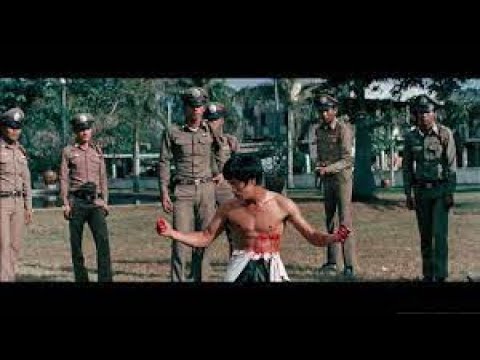 Bruce Lee's final battle in BIG BOSS (1971)