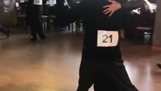 How to Tango close embrace ?
