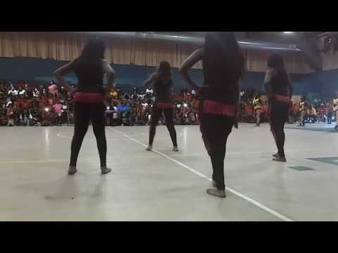 G2D4l Seniors Stand battle