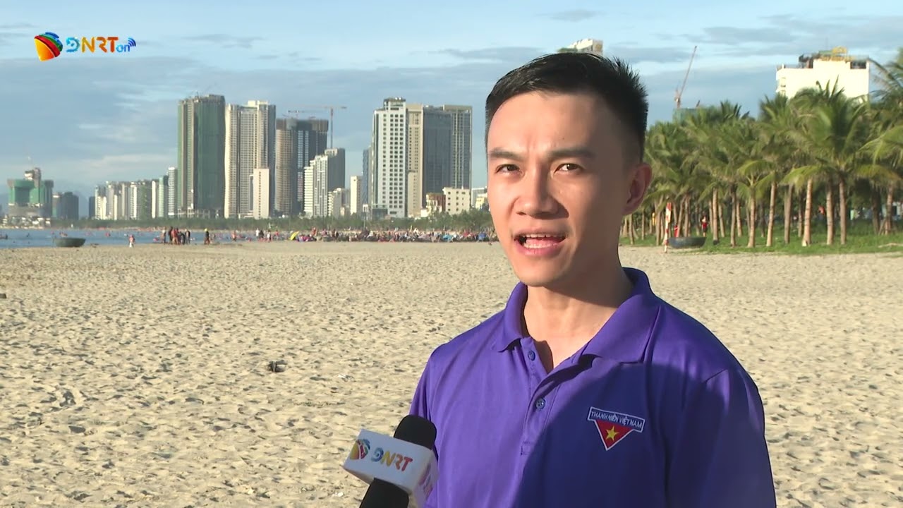 CHUNG TAY LÀM SẠCH BÃI BIỂN ĐÀ NẴNG