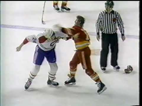 Gary Roberts vs Lyle Odelein