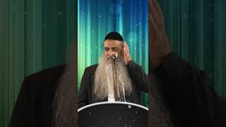 הרב רפאל זר | איך משקיעים נכון? (הרב רפאל זר) - התמונה מוצגת ישירות מתוך אתר האינטרנט יוטיוב. זכויות היוצרים בתמונה שייכות ליוצרה. קישור קרדיט למקור התוכן נמצא בתוך דף הסרטון