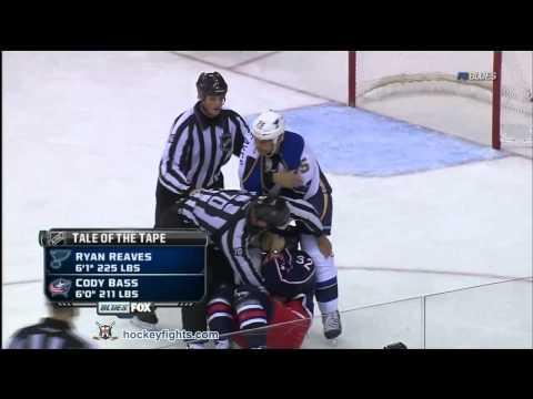Ryan Reaves vs Cody Bass Nov 27, 2011 - St. Louis feed