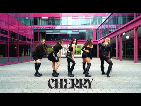 [KPOP IN PUBLIC] ITZY (있지) - CHERRY Dance Cover (Hal0Queens)