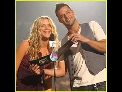 Ricky Martin ft. Joss Stone - The Best Thing About Me is You