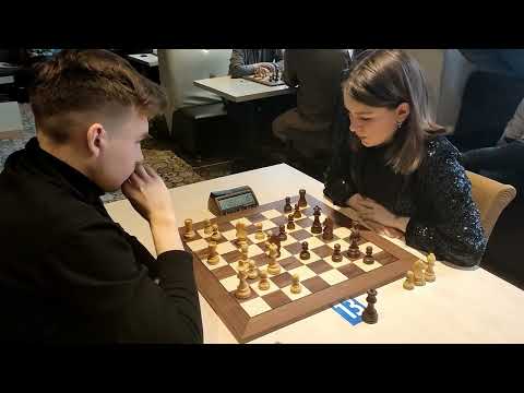 E. Kashtanov (2085) vs Fatality (1927). Chess Fight Night. CFN. Blitz