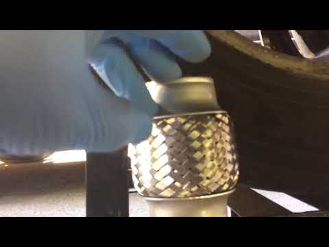 2005 Hyundai Tucson- Replacing the broken exhaust flexi pipe- Part 1