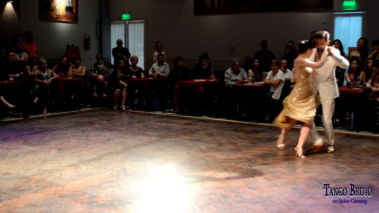 Ines Muzzopappa & Demián García en Tango Brujo - Salón Canning!!! 2/4