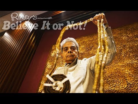 Clipping The World's Longest Fingernails Straight From India!