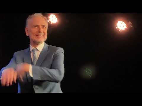 Un véritable spectacle de music-hall a été conçu autour de chansons co 