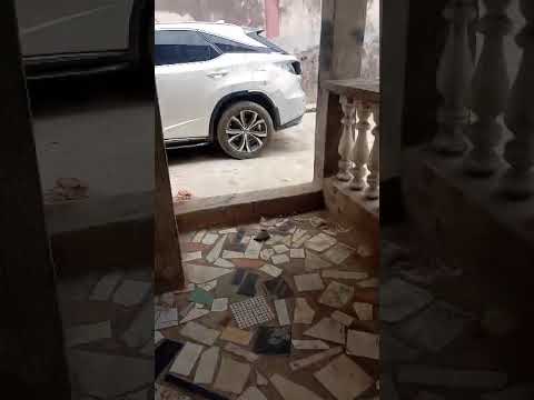 3 BEDROOM BUNGALOW IN A SPACIOUS COMPOUND @CLOSE TO OKEAFA BUS STOP, ISOLO LAGOS.