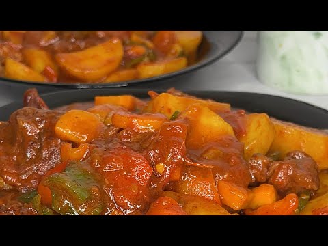 How to make Hungarian Goulash (beef stew-soup)