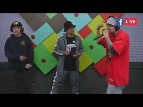 Batalla de Gallos en Radio Carolina