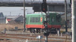 preview picture of video '日本の列車 : 下館駅（茨城） Japan Rail'