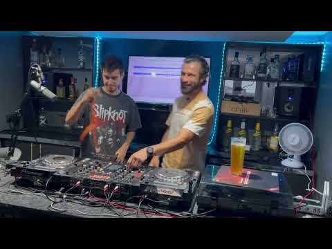 Gearbox Podcast - Anderex and Deezl feature to celebrate 100,000 subscribers