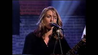 Liz Phair - Supernova (Live on 120 Minutes 1994)
