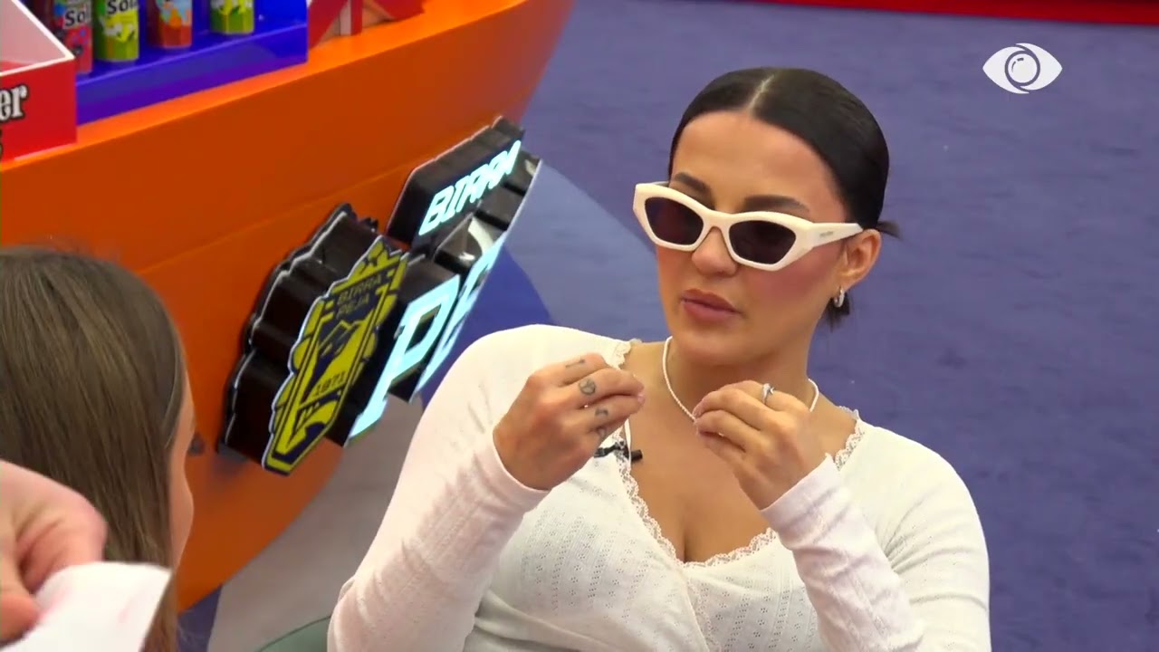 Ke ardhur dhe më the do të të zë krevatin/ Juela diskuton me Baby G