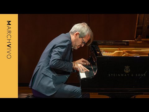 Albéniz: Iberia (Books 3 & 4) | Luis Fernando Pérez · MarchVivo