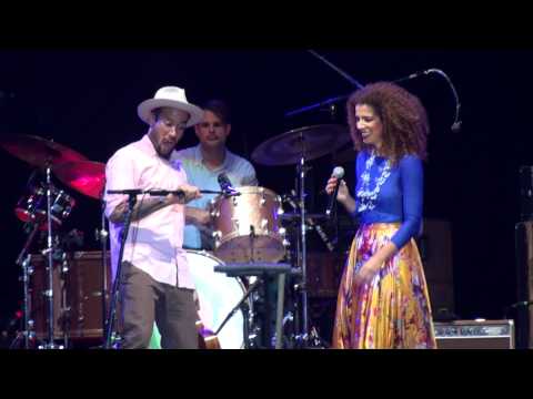 Vanessa da Mata e Ben Harper - Boa sorte/Good Luck - Sudoeste Tmn 2012