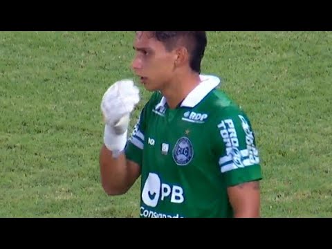 EMPRESTADO PELO INTER PRO CORITIBA SARRAFIORRE DEFENDE PÊNALTI EM JOGO DO CORITIBA