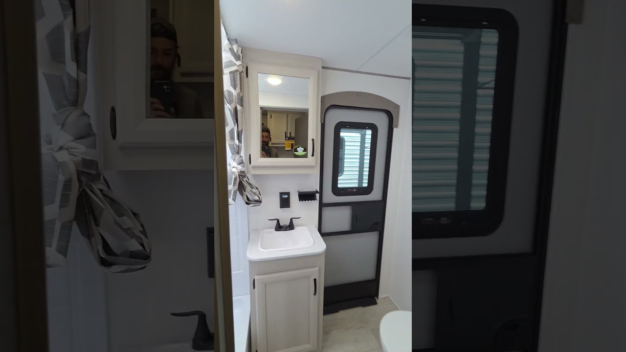 2027 Coachmen Catalina Legacy 323BHDSCK TRAVEL TRAILER